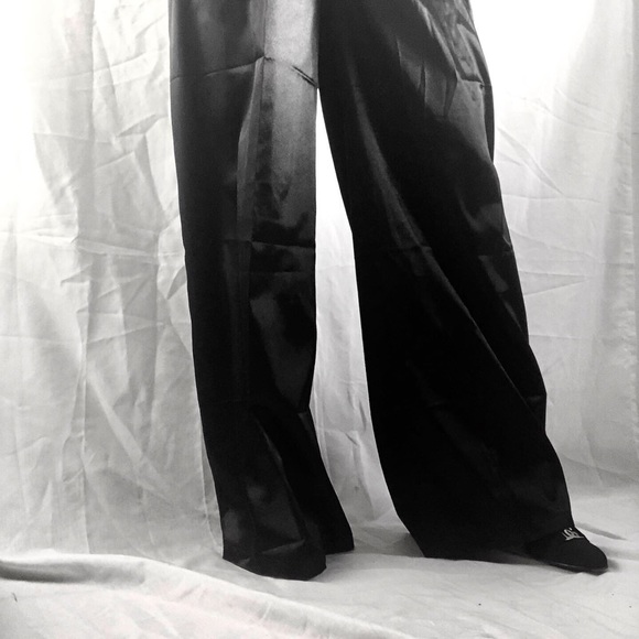 Wide leg satin pants. - Picture 13 of 14